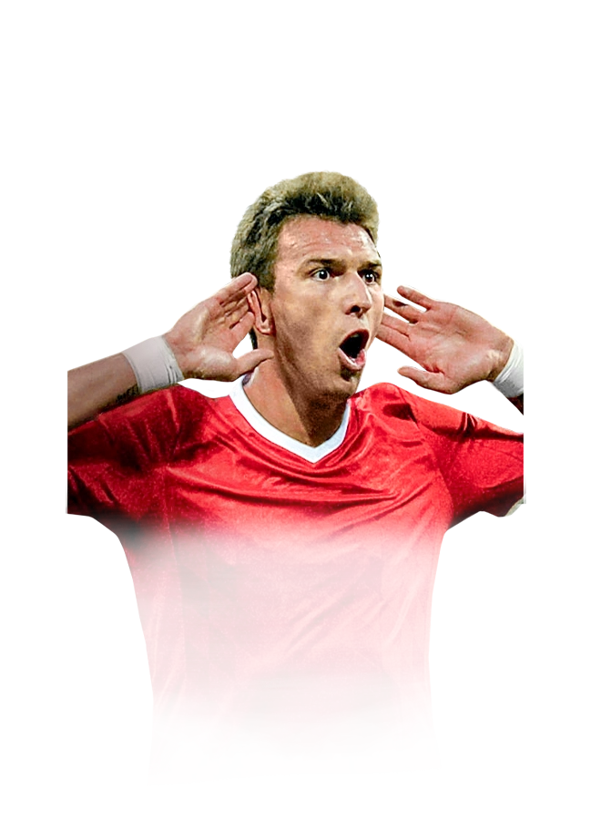 Mandžukić 87 Ultimate Scream Hero LW FC 27 card