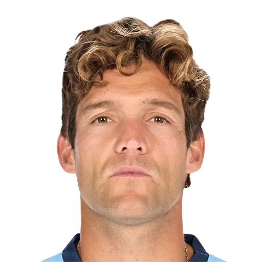 Marcos Alonso 79 Gold CB FC 27 card
