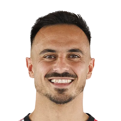 Álvaro García 81 Gold LW FC 27 card